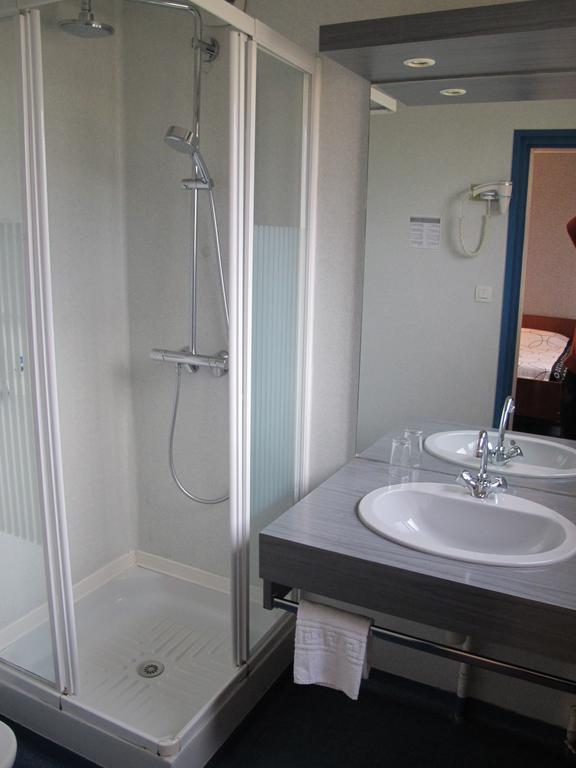 Hostellerie Du Parc Labarthe-Inard Quarto foto